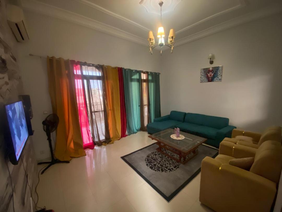 Mermoz Mz52 Apartment